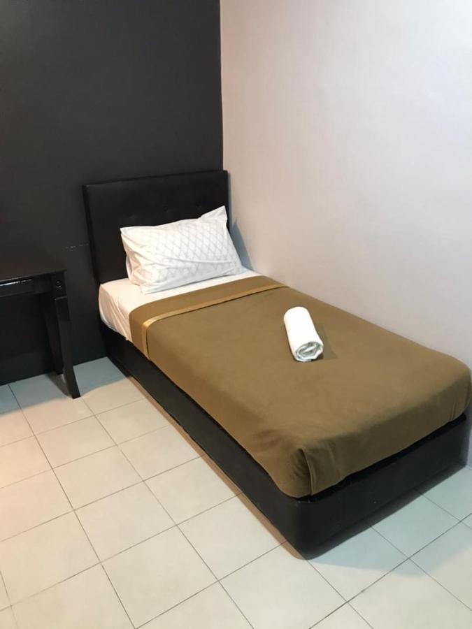 D Layaran Kuantan Lpt Exit 833 Hotell Exteriör bild
